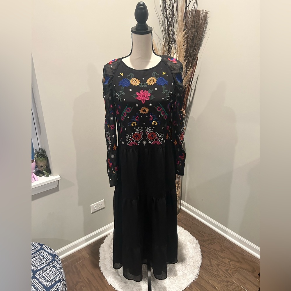 ✨Desigual (NWOT) Midi Dress Tulle Size S✨